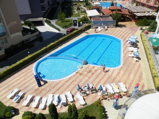 #altIMG Базен  in Hotel# Aparthotel Rainbow I  #altIMG in# Burgas, Bulgaria - #altIMG Image# 3