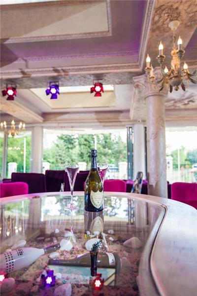 #altIMG Лоби  in Hotel# Avenue DELUXE Aparthotel #altIMG in# Burgas, Bulgaria - #altIMG Image# 1
