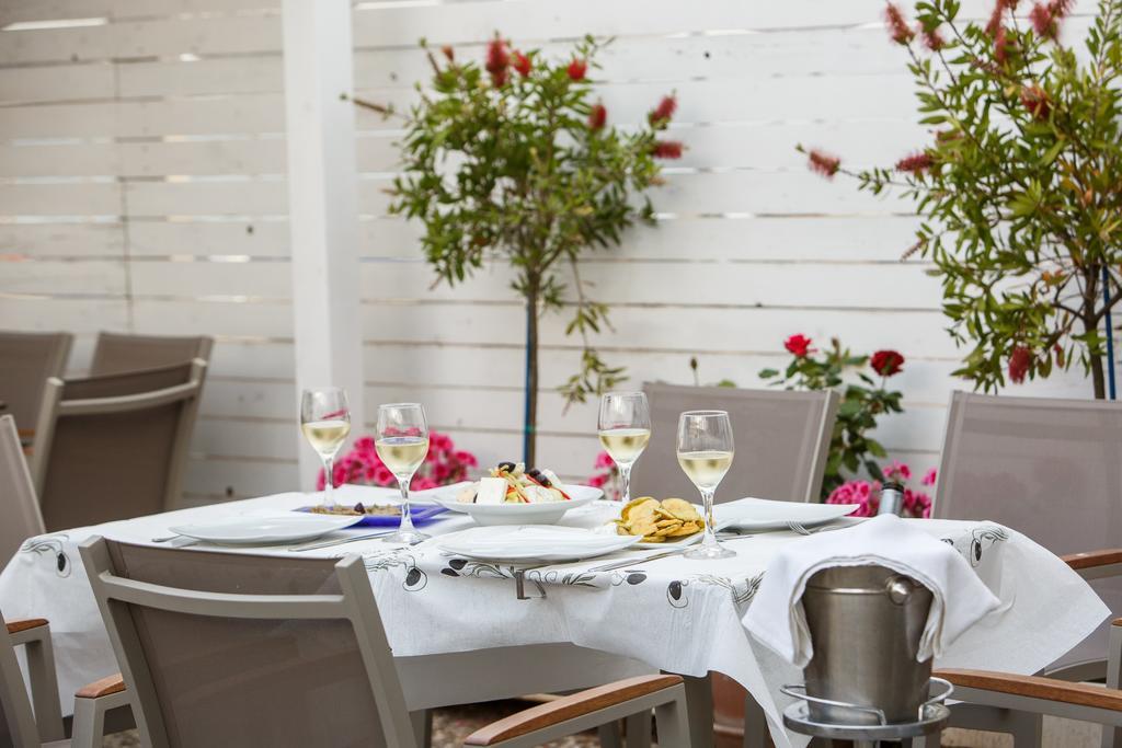 #altIMG Ресторан in Hotel# Mavridis Hotel #altIMG in# Kassandra, Greece - #altIMG Image# 1