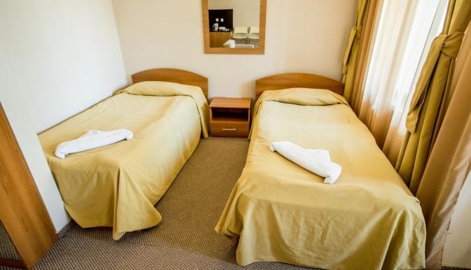 #altIMG Соба  in Hotel# SNEZHANKA 		 #altIMG in# Пампорово, Бугарија - #altIMG Image# 2