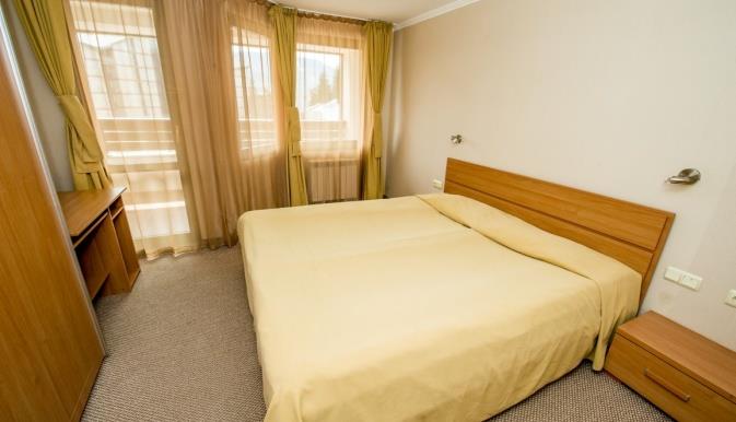 #altIMG Соба  in Hotel# SNEZHANKA 		 #altIMG in# Пампорово, Бугарија - #altIMG Image# 3