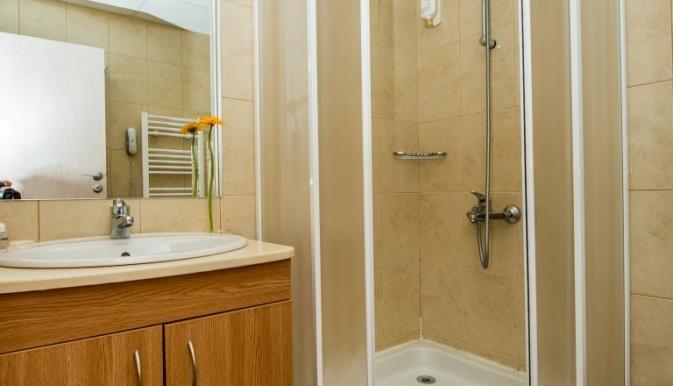 #altIMG Соба  in Hotel# SNEZHANKA 		 #altIMG in# Пампорово, Бугарија - #altIMG Image# 4